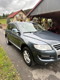 Volkswagen Touareg 3.0 tdi - 3