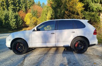 PORSCHE CAYENNE 957. 4,8. V8 4X4 - 3