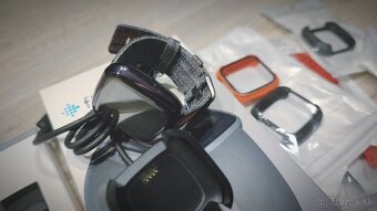 Smart hodinky Fitbit Versa 2 - 3