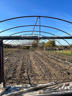 Predám konštrukciu na foliovník - 3