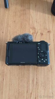 Sony ZV-E10 kompletna suprava - 3