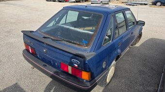 Ford Escort 1.3 rok 1986 - 3
