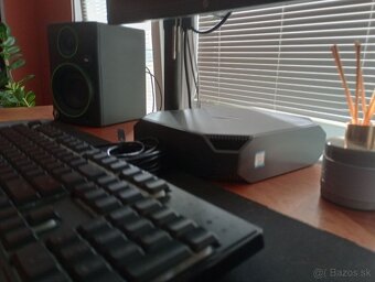 💻 Predám PC zostavu – HP Z2 Mini G4 Workstation + Mon - 3