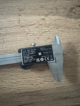 Elektronické posuvné meradlo Mitutoyo - 3