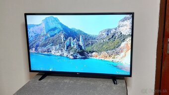 LG 43" LCD Smart TV (LG 43LH570V) - 3