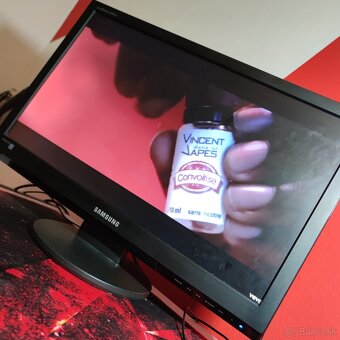 Predám LCD monitor 24" - 3
