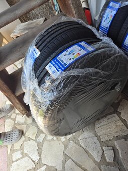 Pneumatiky 215/55R16 - 3