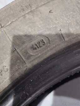 Predám 215/75 R16C Austone - 3