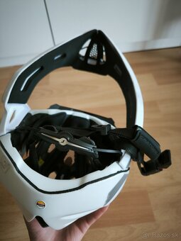 Cratoni C-maniac pro S(52-56cm) - 3