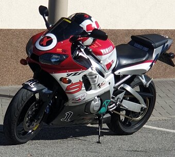 Yamaha r6 - 3