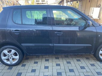 Škoda Fabia 2 1.4 16v - 3