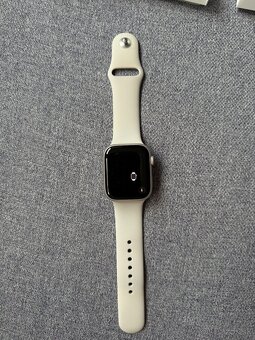 Nové Apple WATCH 8 series 45 mm starlight aluminum - 3