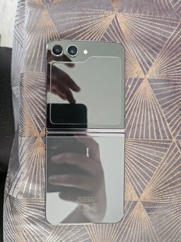 Samsung galaxi zet flip 5 5G 256GB - 3