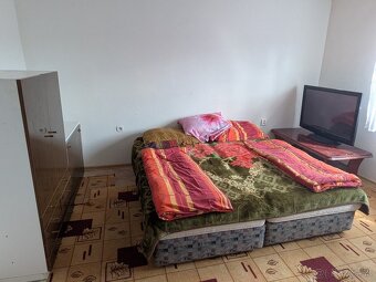 Izba v rodinnom dome - 3