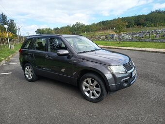 Suzuki Grand Vitara 2010 - 3