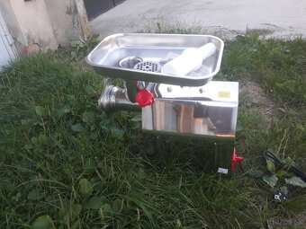 Mlynček na mäso Profi- 22,,,,,, 3500W - 3