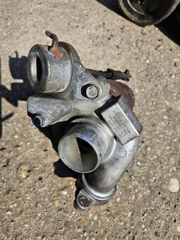 Predám vstrekovače Peugeot, Citroen 1,6 HDI.. - 3