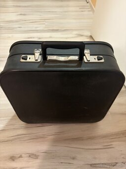 Predam pisaci stroj Consul - 3