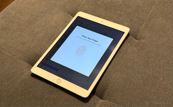 iPad 8. gen, 128GB - 3