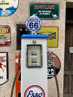 Benzinoa pumpa 49te roky - 3