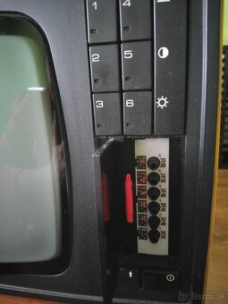 Televízor TESLA Pluto - 3