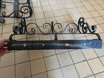 Okresné držiaky na kvetinače - 3