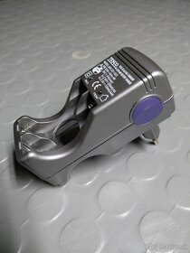 Nabíjačka baterií  4xAA  alebo 4x AAA - 3