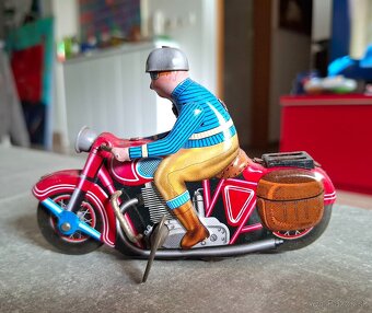 Retro stara hracka - 3