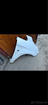 Predam pravy predný blatnik Vito w447 - 3