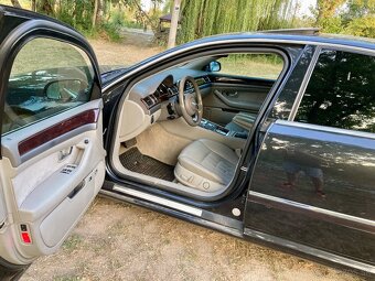 AUDI A8 D3 4.2 V8 - 3