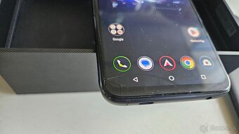 Asus Rog Phone 6 - jemná puklina - 3