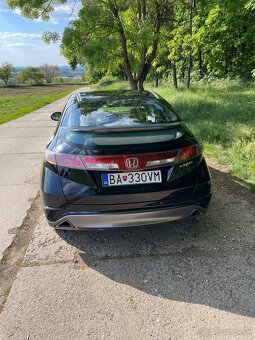 Honda Civic 8g 1.8 - 3