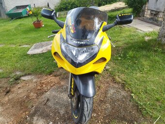 Suzuki gsxr 600 - 3