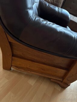 Rustikalna obývacia zostava s koženými kreslami - 3