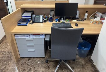 Kancelársky nábytok - 3