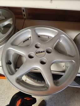 Elektróny , 7Jx15H2 , hliníkové disky 4x100 - 3