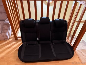 Zadne sedacky škoda rapid - 3