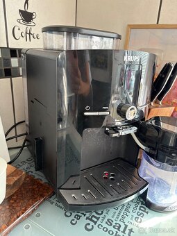 Kavovar Krups EA829810 - 3