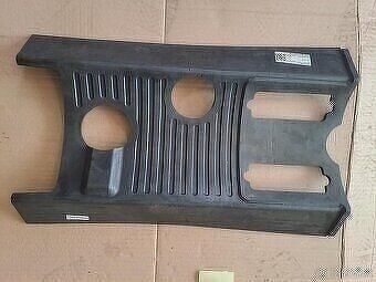 podlaha stredná neodhlučnená - - 3