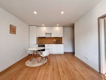 REZERVOVANÉ |TREEF Na predaj 2-izbový byt – Hospodárska - 3