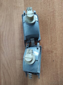 Predám VW golf mk3 krytky hmlovky + smerovky - 3