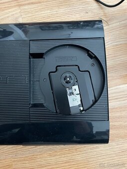 Playstation 3 500 gb a 18 hier - 3