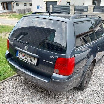 Predám volkswagen passat 5.5 - 3