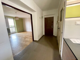 MH268- Na predaj svojpomovný 3 izbový byt s balkónom a garáž - 3