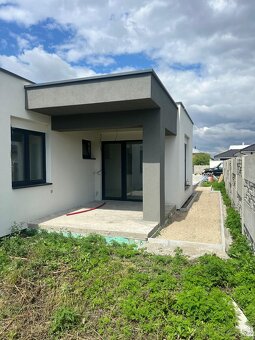 Skolaudovaný - 4 izbový RD - 270m2 záhrada - 3