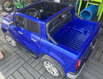 Elektrické autíčko Mercedes X-Class - LCD - MP4 - Lakované - - 3