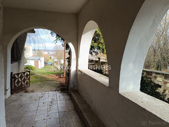 Rodinný dom s veľkým pozemkom - Veľký Kýr - 3