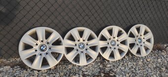 Predam zimne pneumatiky 205/60 R16+ plechove disky a puklice - 3