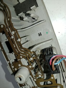 stropne svetlo volkswagen 3b0947106c 30€ - 3