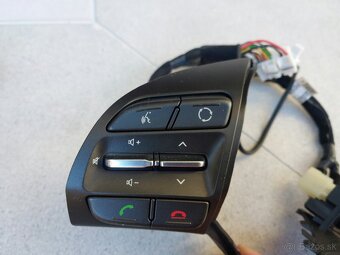 Predám ovládače na volant Hyundai I30 - 3